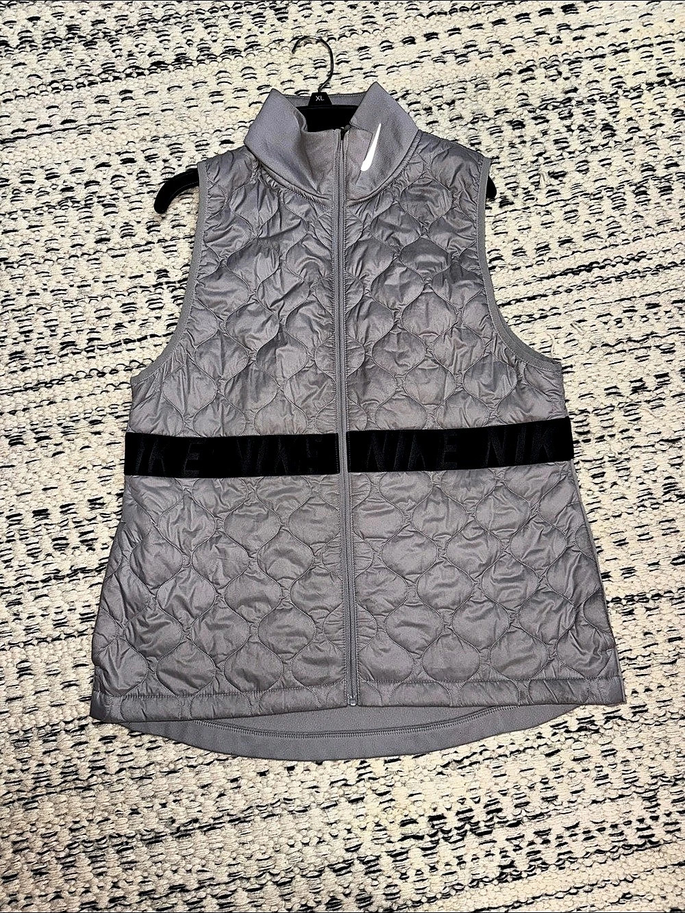Nike Aerolayer Running Vest Quilted Gray & Black Size M